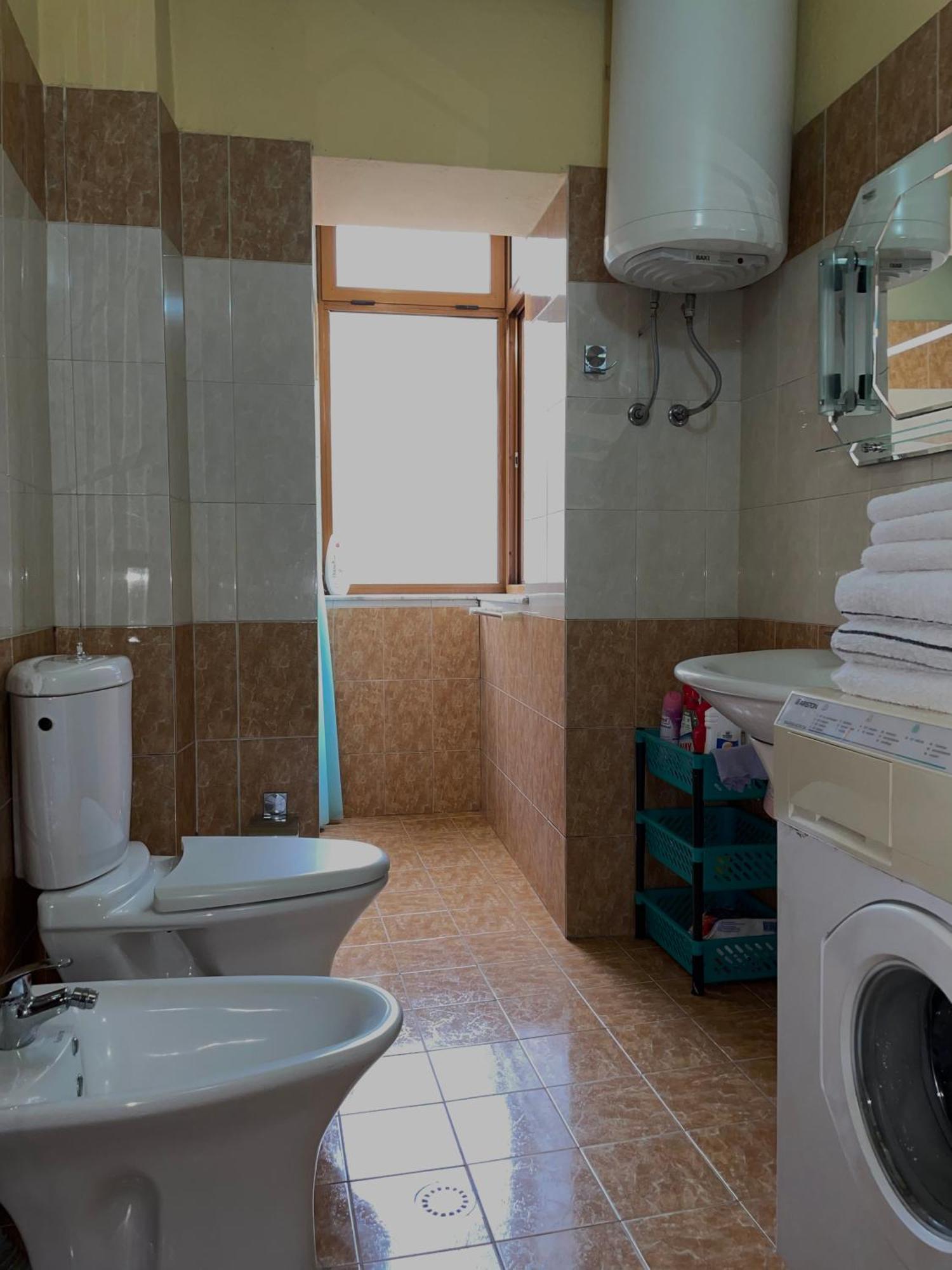Central Apartment Shkodër エクステリア 写真